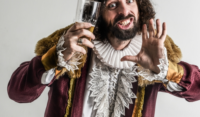 Shit-faced Shakespeare, Macbeth, James Murfitt, ©Rah Petherbridge Photography