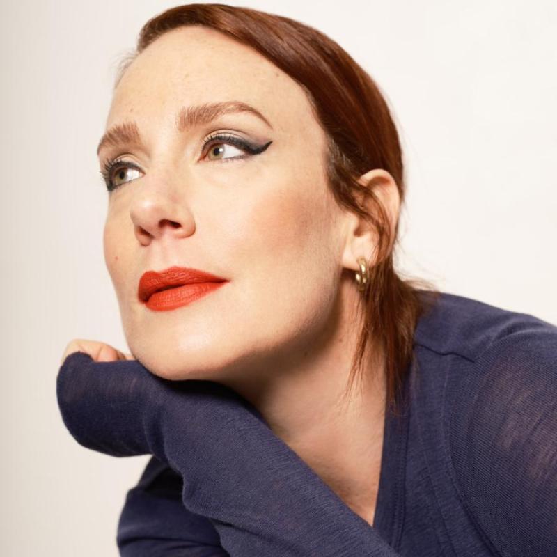 Headshot of Sara Barron.