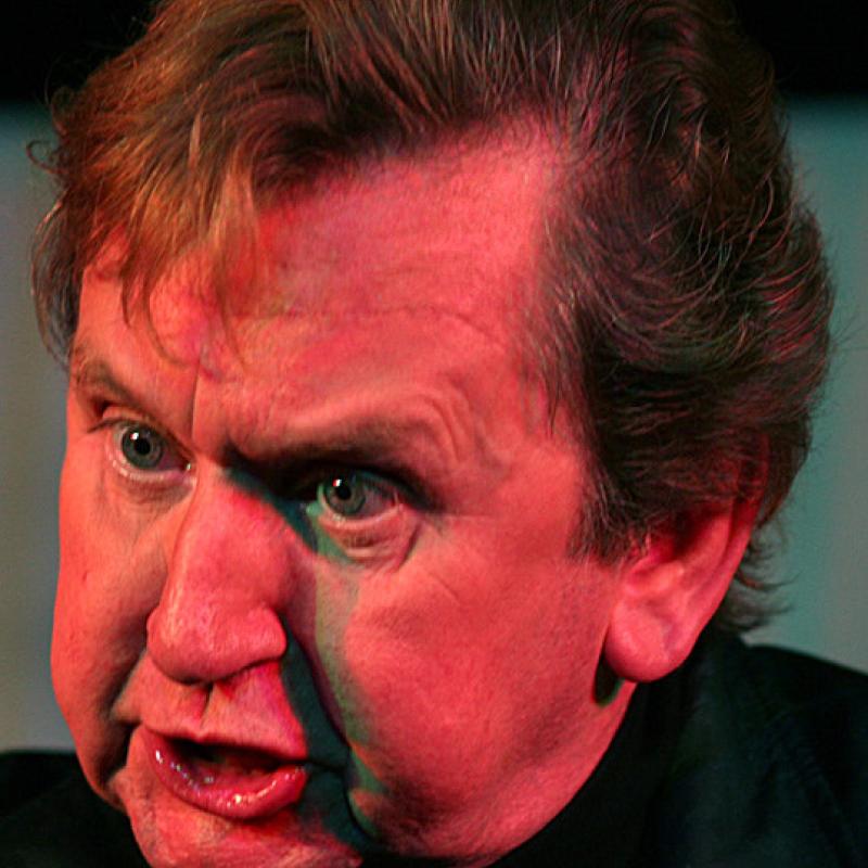 Pip Utton looking intense - mid conversation 